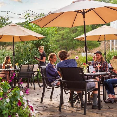 The Grafton Inn Екстериор снимка